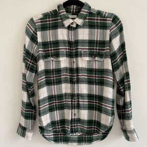 American Eagle Green Plaid Flannel Button Down